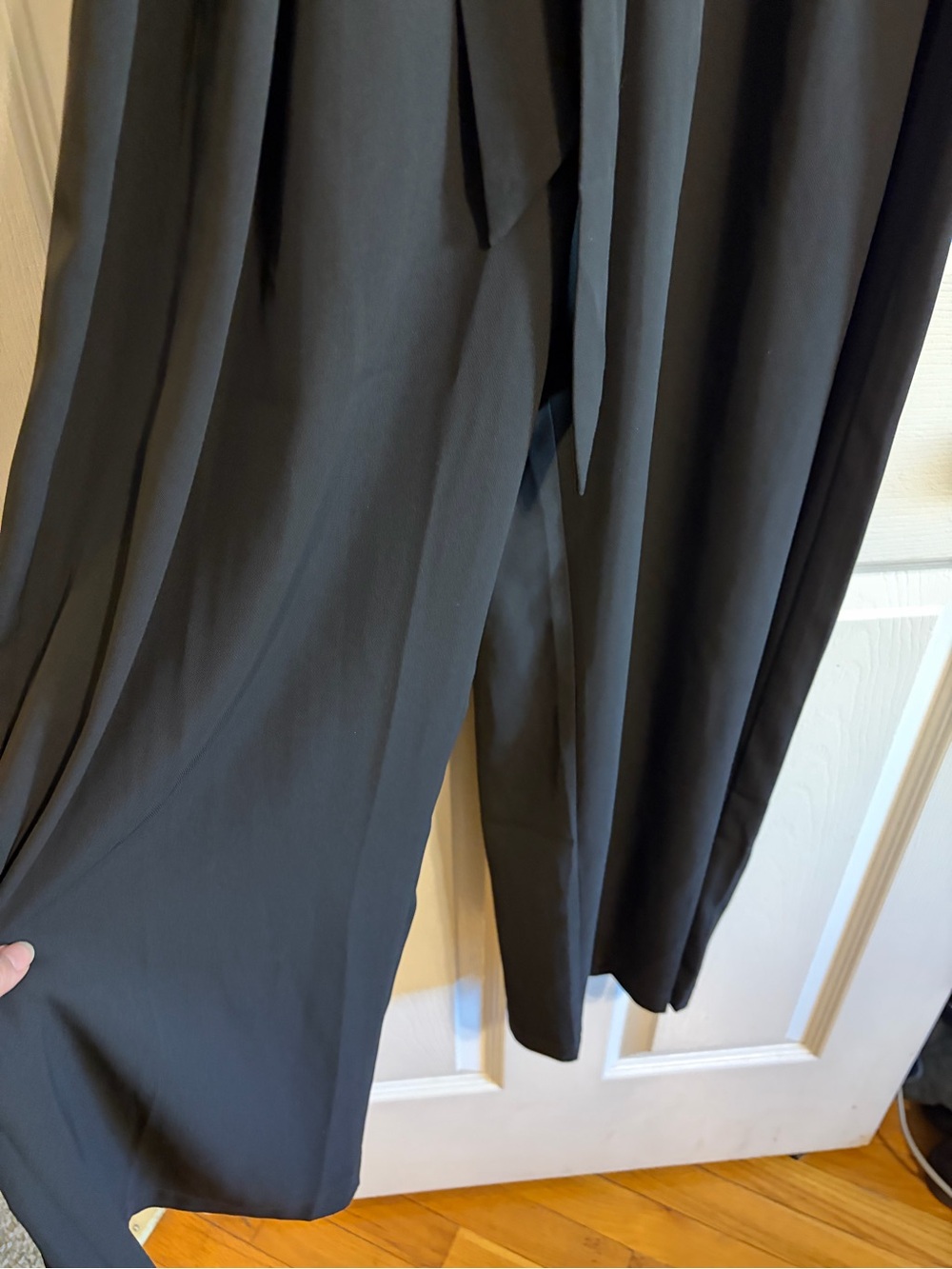 LOFT Black Wide Leg Jumpsuit Size 6 NWT V Neck Long Sleeve Belted - Picture 7 of 9